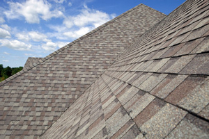 Homes roofed with asphalt shingles in Huntersville